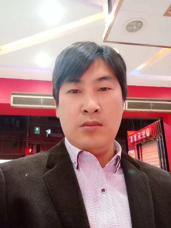 奔跑的第二张照片--晋江残疾人相亲网